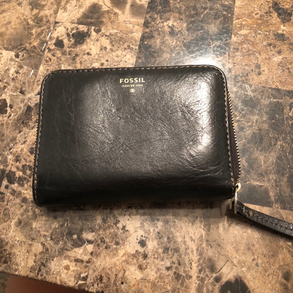 Fossil wallet